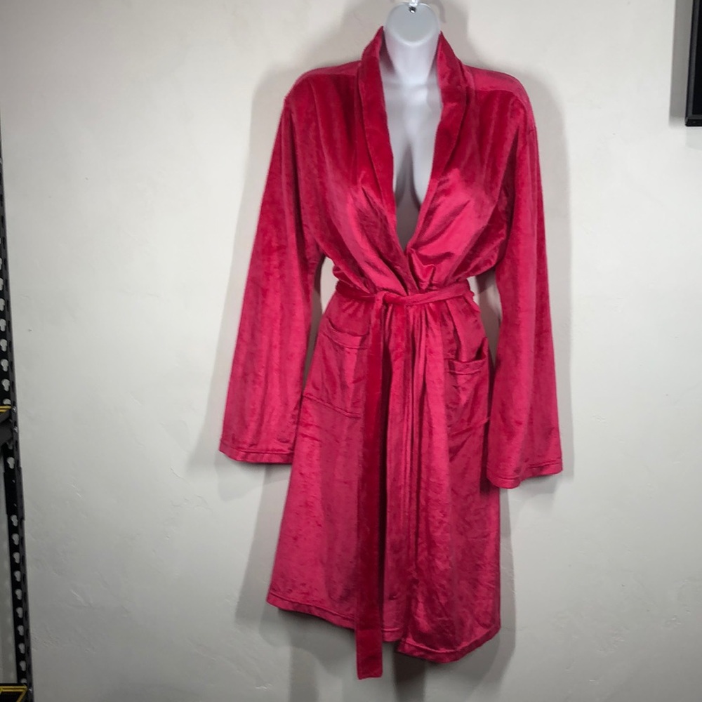 Ulta Beaty pink robe size L/XL